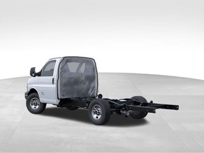 2026 GMC Savana Cutaway 3500 1WT