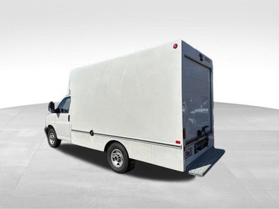 2025 GMC Savana Cutaway 3500 1WT