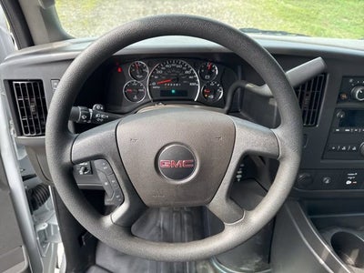 2025 GMC Savana Cutaway 3500 1WT