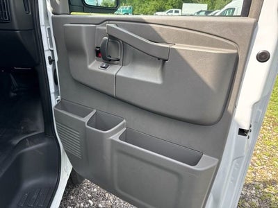 2025 GMC Savana Cutaway 3500 1WT