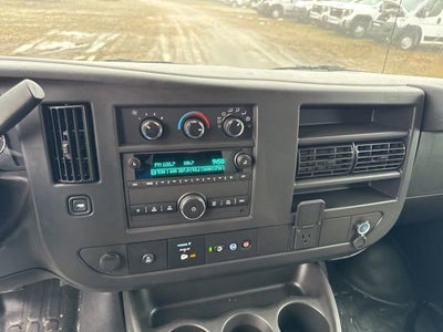 2025 GMC Savana Cutaway 3500 1WT