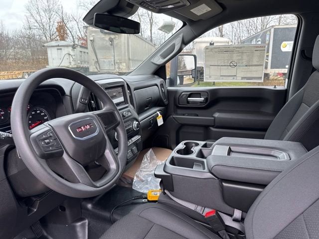 2026 GMC Sierra 3500 HD Chassis Cab Pro
