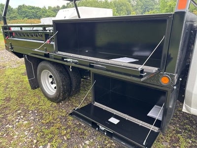 2025 GMC Sierra 3500 HD Chassis Cab Pro