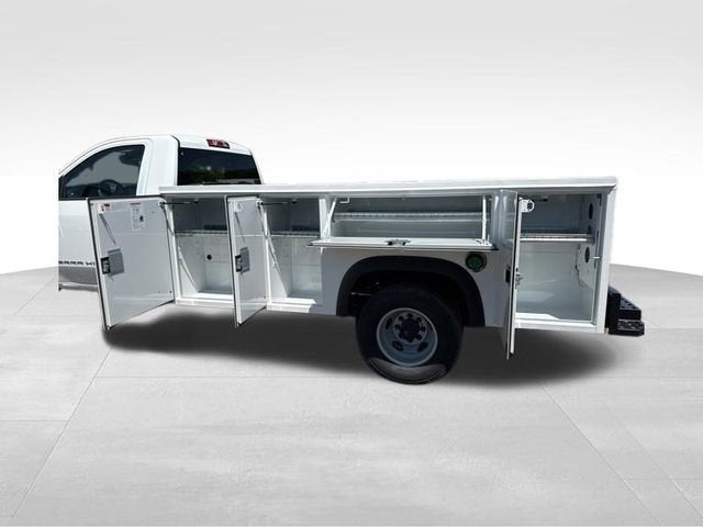 2026 GMC Sierra 3500 HD Chassis Cab Pro