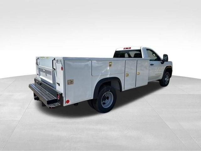 2026 GMC Sierra 3500 HD Chassis Cab Pro