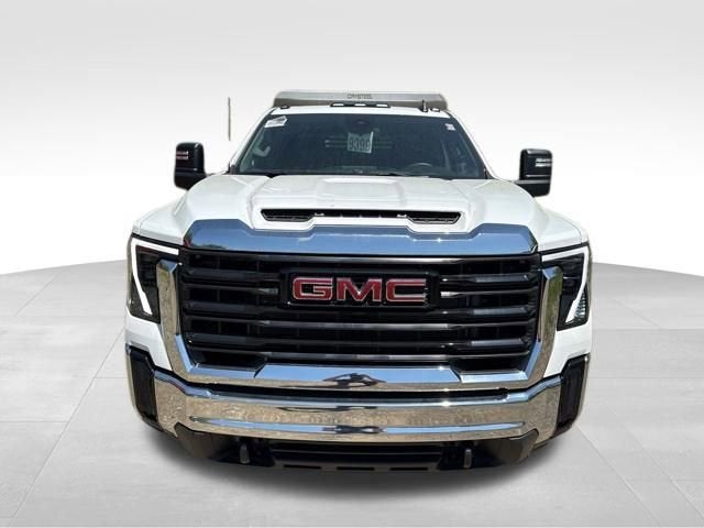 2026 GMC Sierra 3500 HD Chassis Cab Pro
