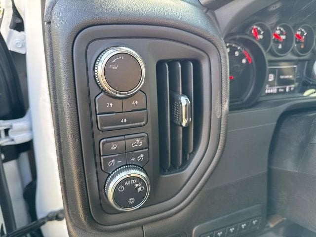 2025 GMC Sierra 3500 HD Chassis Cab Pro