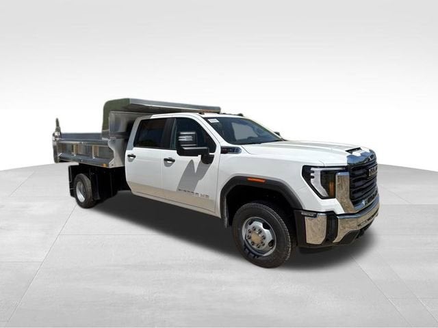 2026 GMC Sierra 3500 HD Chassis Cab Pro