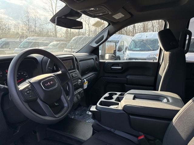 2025 GMC Sierra 3500 HD Chassis Cab Pro