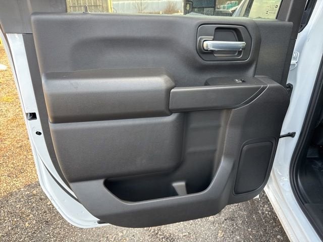 2025 GMC Sierra 3500 HD Chassis Cab Pro