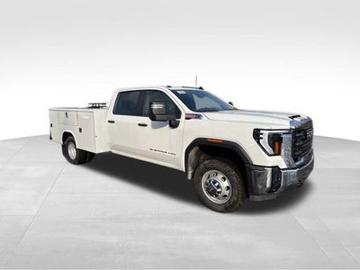 2025 GMC Sierra 3500 HD Chassis Cab Pro