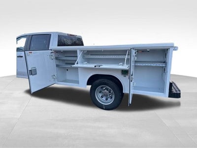 2025 GMC Sierra 3500 HD Chassis Cab Pro