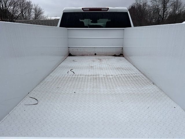 2025 GMC Sierra 3500 HD Chassis Cab Pro