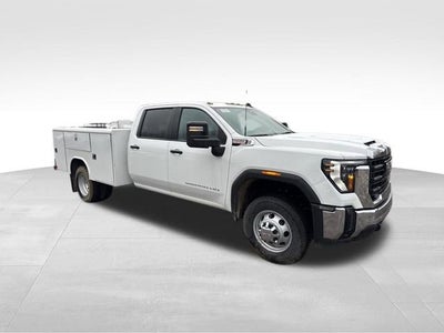 2025 GMC Sierra 3500 HD Chassis Cab Pro
