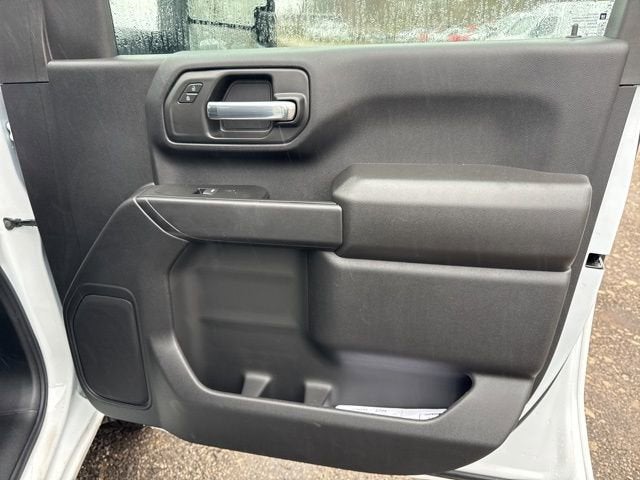 2025 GMC Sierra 3500 HD Chassis Cab Pro