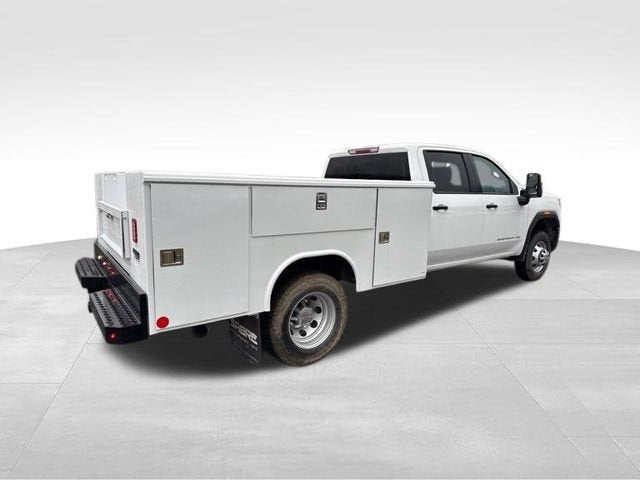 2025 GMC Sierra 3500 HD Chassis Cab Pro