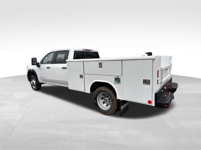 2025 GMC Sierra 3500 HD Chassis Cab Pro