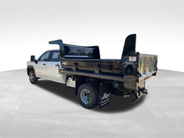 2026 GMC Sierra 3500 HD Chassis Cab Pro
