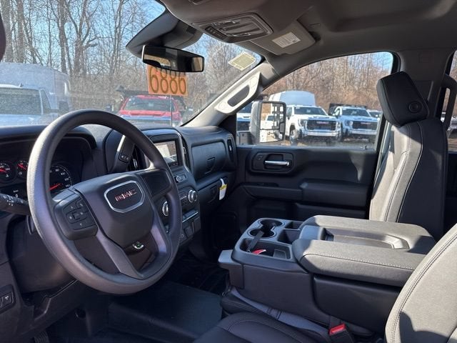 2025 GMC Sierra 3500 HD Chassis Cab Pro