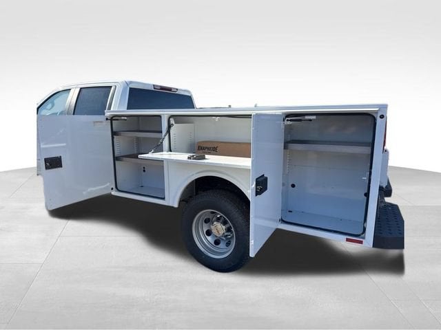 2025 GMC Sierra 3500 HD Chassis Cab Pro