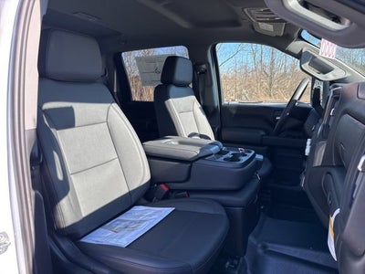 2025 GMC Sierra 3500 HD Chassis Cab Pro