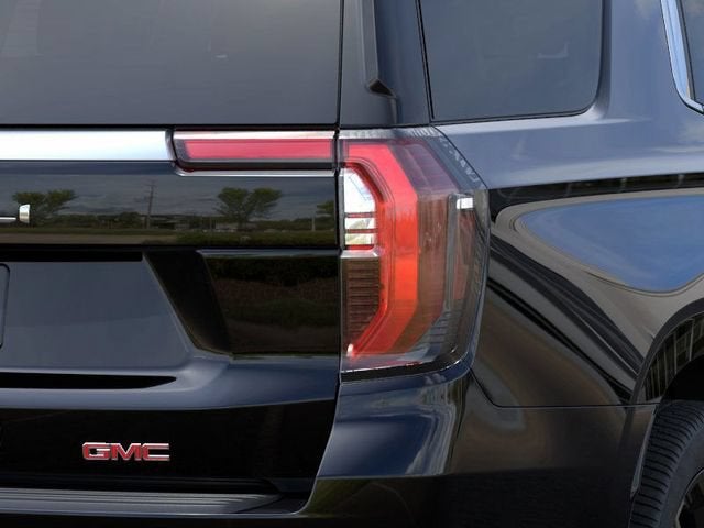 2026 GMC Yukon Denali - Photo 12
