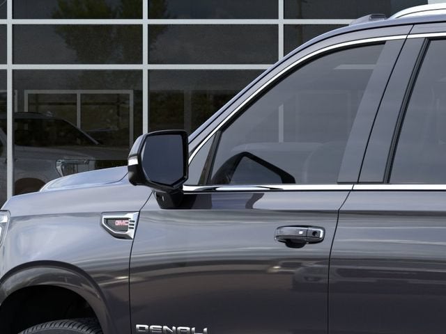 2026 GMC Yukon XL Denali - Photo 13