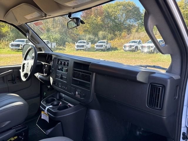 2025 GMC Savana Cargo Work Van