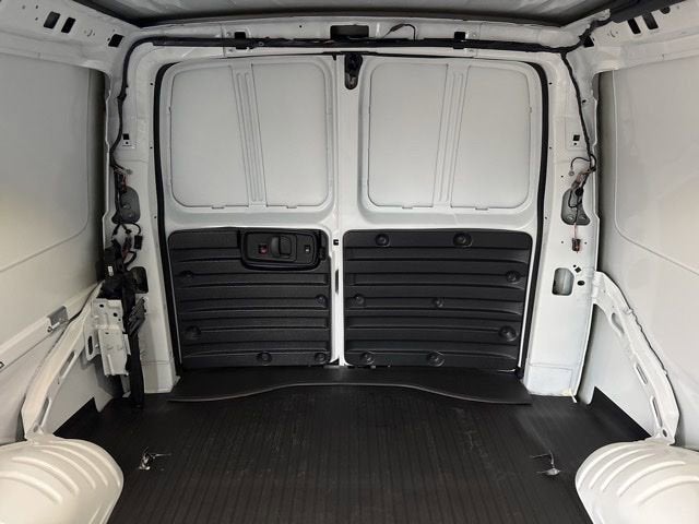 2025 GMC Savana Cargo Work Van