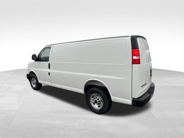 2025 GMC Savana Cargo Work Van