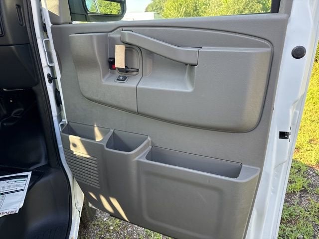 2025 GMC Savana Cargo Work Van