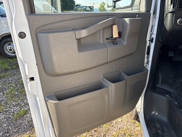 2025 GMC Savana Cargo Work Van