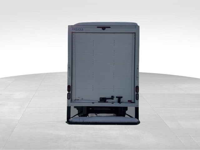2026 GMC Savana Cutaway 3500 1WT