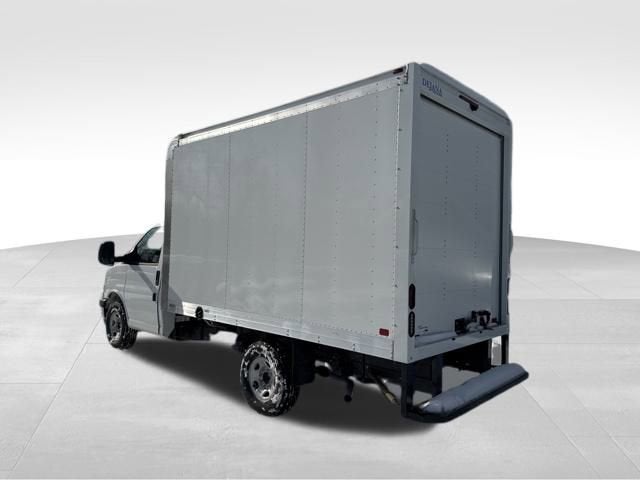 2026 GMC Savana Cutaway 3500 1WT