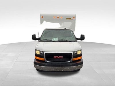 2025 GMC Savana Cutaway 3500 1WT