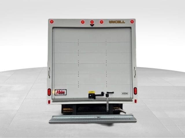 2025 GMC Savana Cutaway 3500 1WT