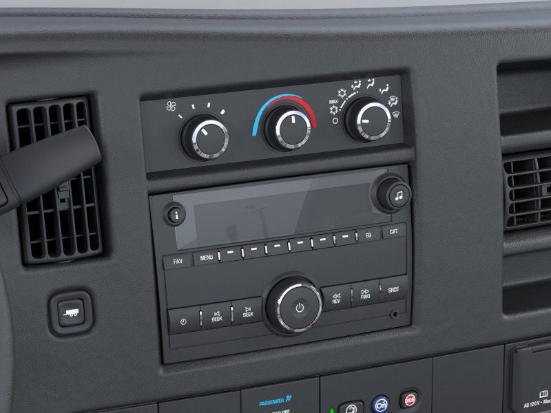 2025 GMC Savana Cutaway 3500 1WT
