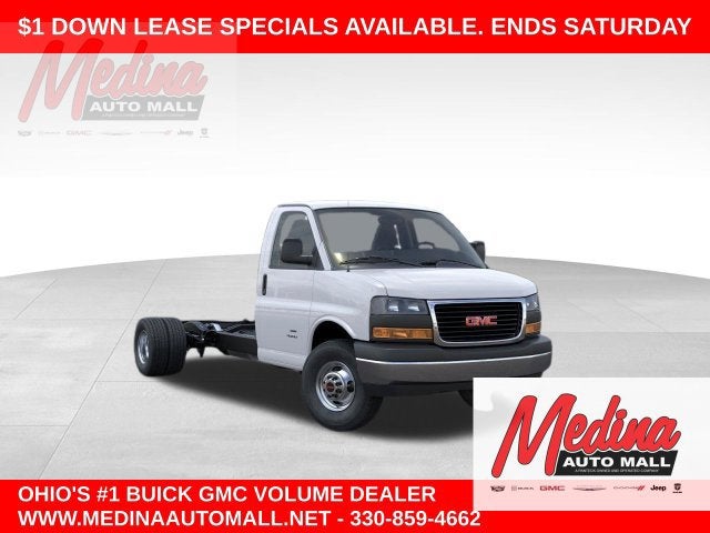 2026 GMC Savana Cutaway 3500 1WT