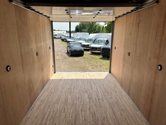 2025 GMC Savana Cutaway 3500 1WT