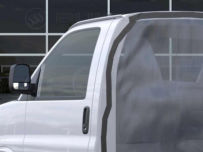 2025 GMC Savana Cutaway 3500 1WT