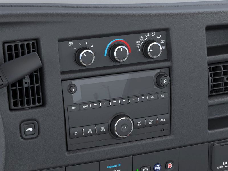 2025 GMC Savana Cutaway 3500 1WT