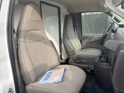 2025 GMC Savana Cutaway 4500 2WT