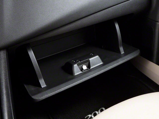 2013 Chrysler 200 LX