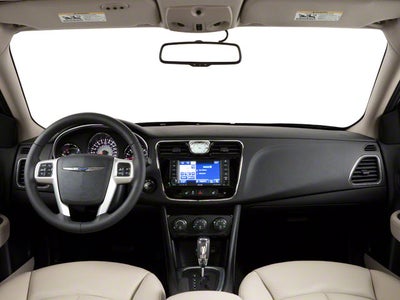 2013 Chrysler 200 LX