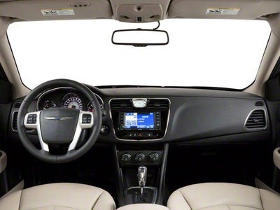 2013 Chrysler 200 LX