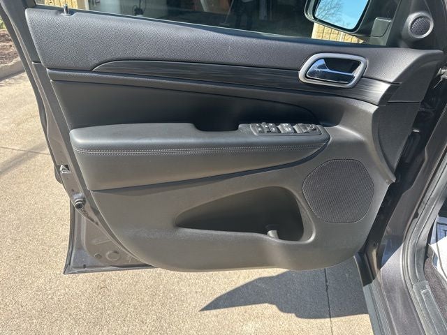 2019 Jeep Grand Cherokee Laredo E