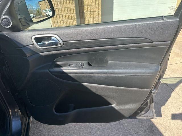 2019 Jeep Grand Cherokee Laredo E