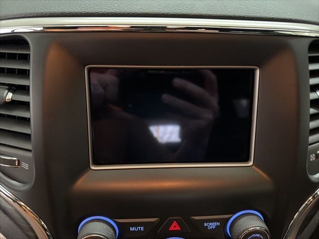 2019 Jeep Grand Cherokee Laredo E