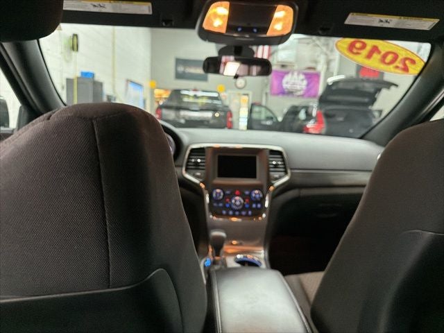 2019 Jeep Grand Cherokee Laredo E