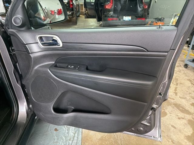 2019 Jeep Grand Cherokee Laredo E